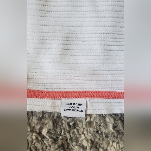 VIMMIA open Back Yoga Sporty Tank Top Orange Trim - Picture 3 of 6